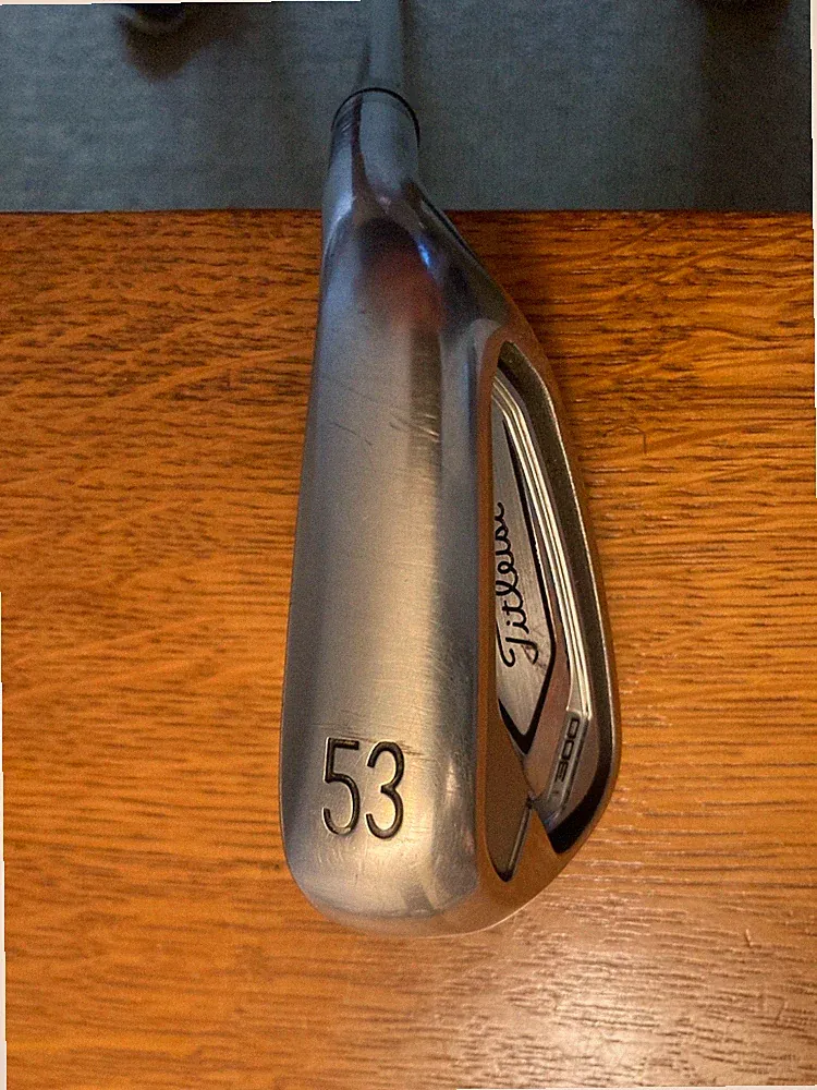 Titleist T300 53 degree gap wedge with Fujikura MCI 60 shaft in stiff. Excellent