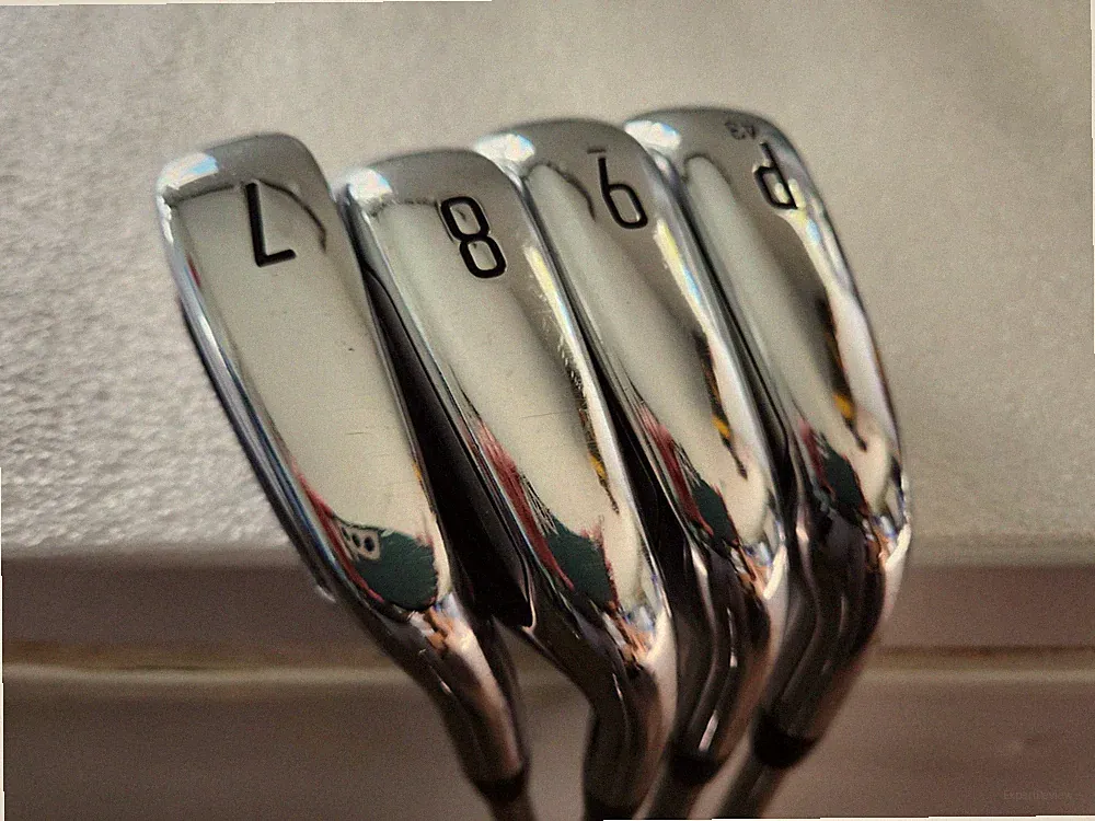 Titleist T300 7,8,9,P irons; Senior Flex
