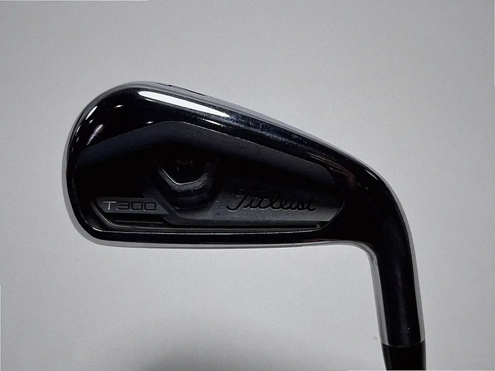 Titleist T300 Single 4 Iron True Temper AMT S300 Black Stiff RH Midsize Grip +1"