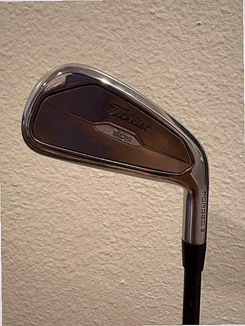 Titleist U505 Utility 2 Iron - HZRDUS Black 80g 6.0 Stiff Graphite
