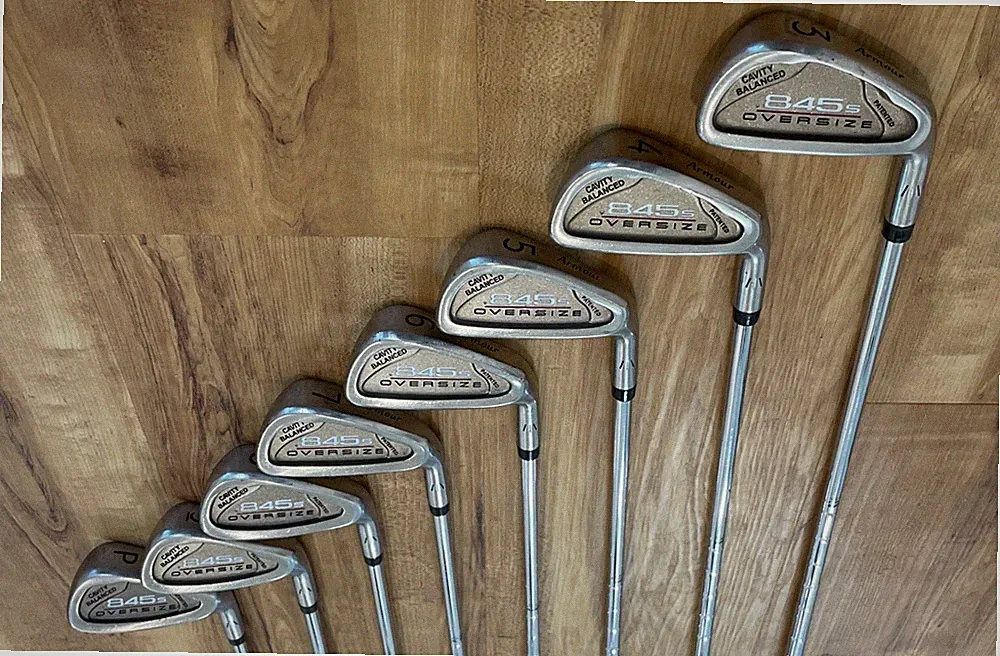 Tommy Armour 845s Iron Set