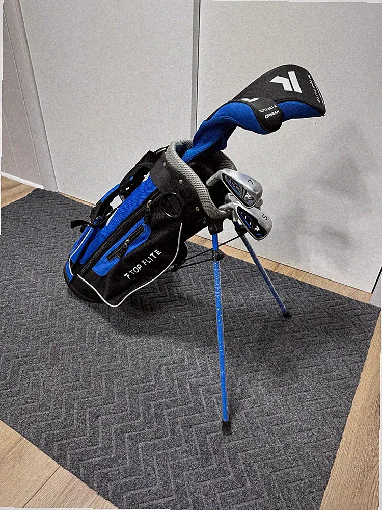 Top Flite Junior Golf Set w/ Stand Bag - 6 Clubs - LH - Driver = 33" - VERY NICE