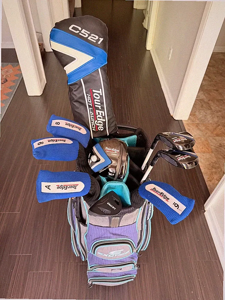 TOUR EDGE BEGINNER GOLF SET AND TOUR EDGE BAG