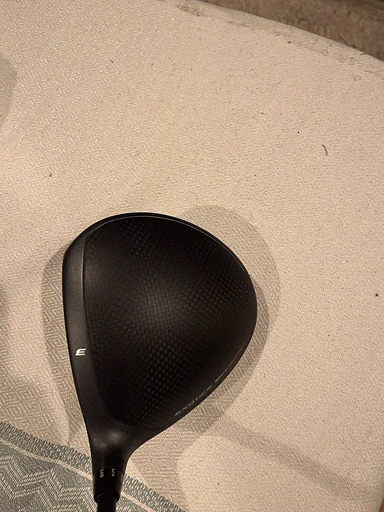 Tour Edge Exotics LS Graphite Shaft Stiff Flex 10.5* Driver 46 Inches