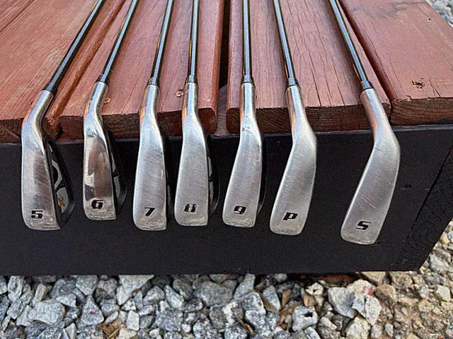 Tour Edge Hot Launch C523 Iron Set 6-PW Stiff Steel RH 7 Clubs