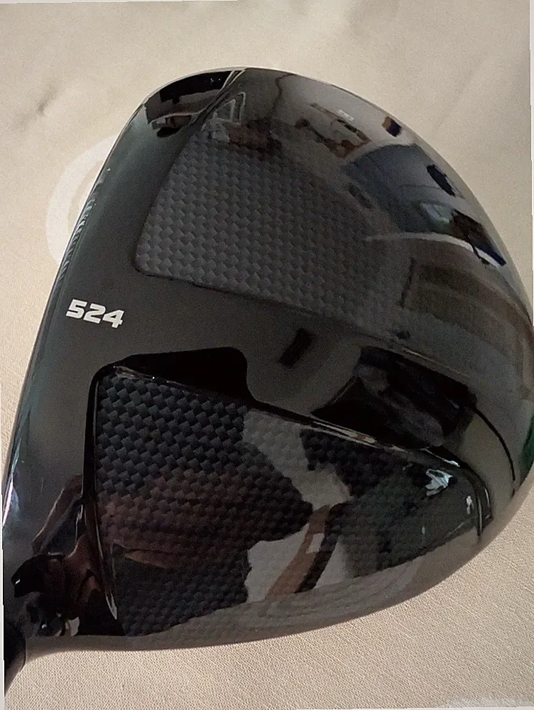 Tour Edge Hot Launch C524 Driver. 10.5° Regular Flex. Excellent Condition. RH