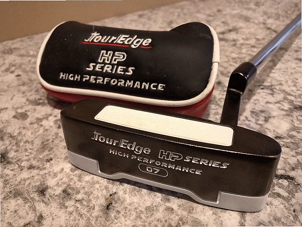 Tour Edge HP Series 07 High Performance Black Nickel 33.5” Putter & Head Cover