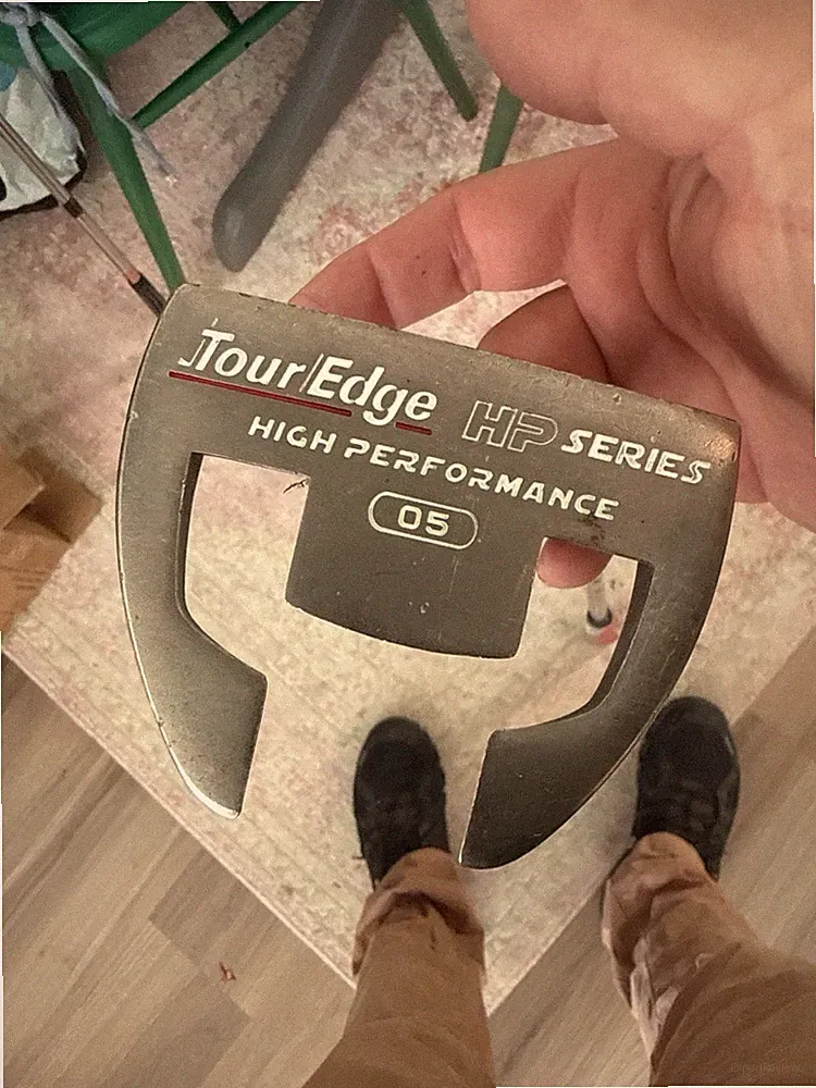Tour Edge HP Series High Performance 05 Putter / 35" / Right Handed W/ Headcover