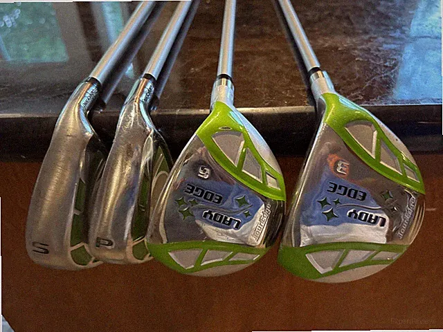 Tour Edge Lady Edge 3 Wood, 6 Hybrid, PW & SW Ladies RH With Headcovers