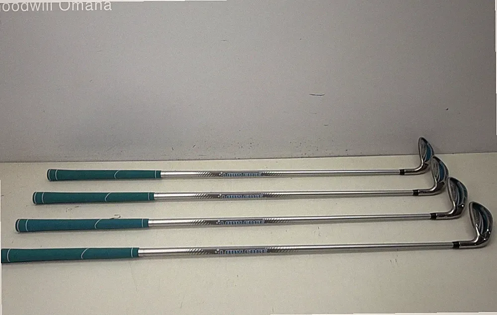 Tour Edge Lady Edge Women's Iron Set (8,9,PW,SW) RH Lady Edge Graphite Shafts