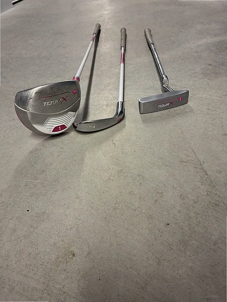 Tour X Junior Golf Club Set Size 1 Pink White Driver 7 Iron Putter 3 Clubs RH