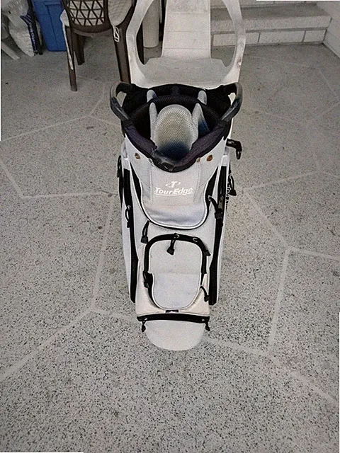TourEdge Cart Bag, 15 club, 8 pocket, Cooler pocket, No hood.