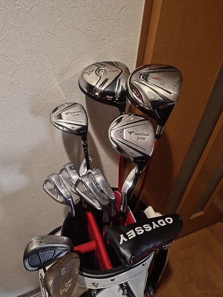 TourStage Golf Club Set with Odyssey Putter