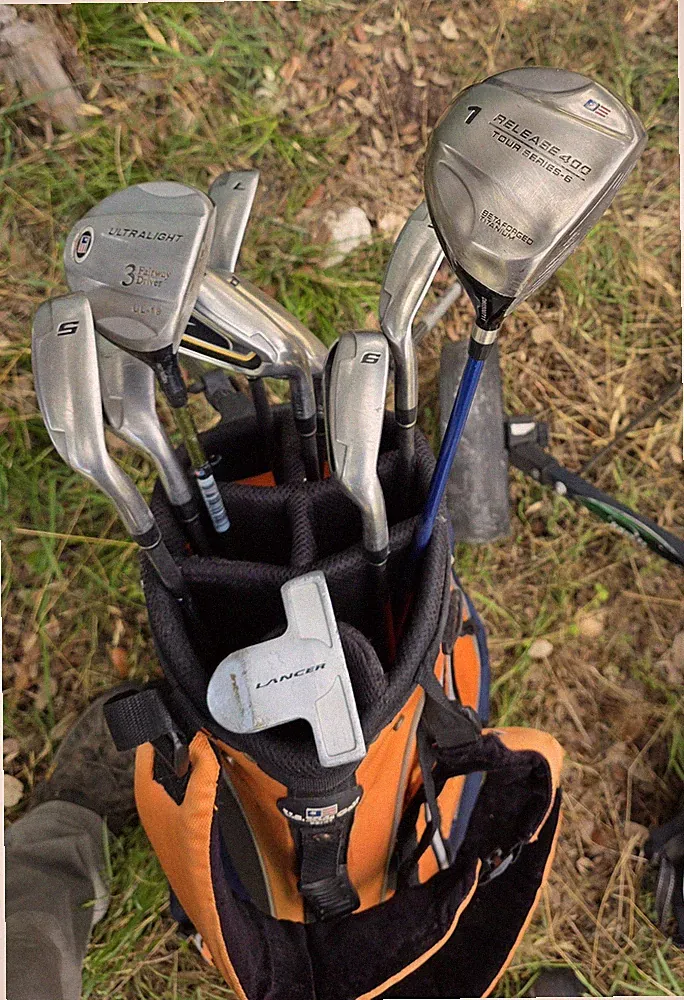U.S. Kids Golf Tour Series -5 7-Club RH Ultralight Graphite Set w/Bag