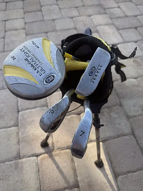 U.S. Kids Golf Ultralight 42 4 Club Set Bag Right Handed