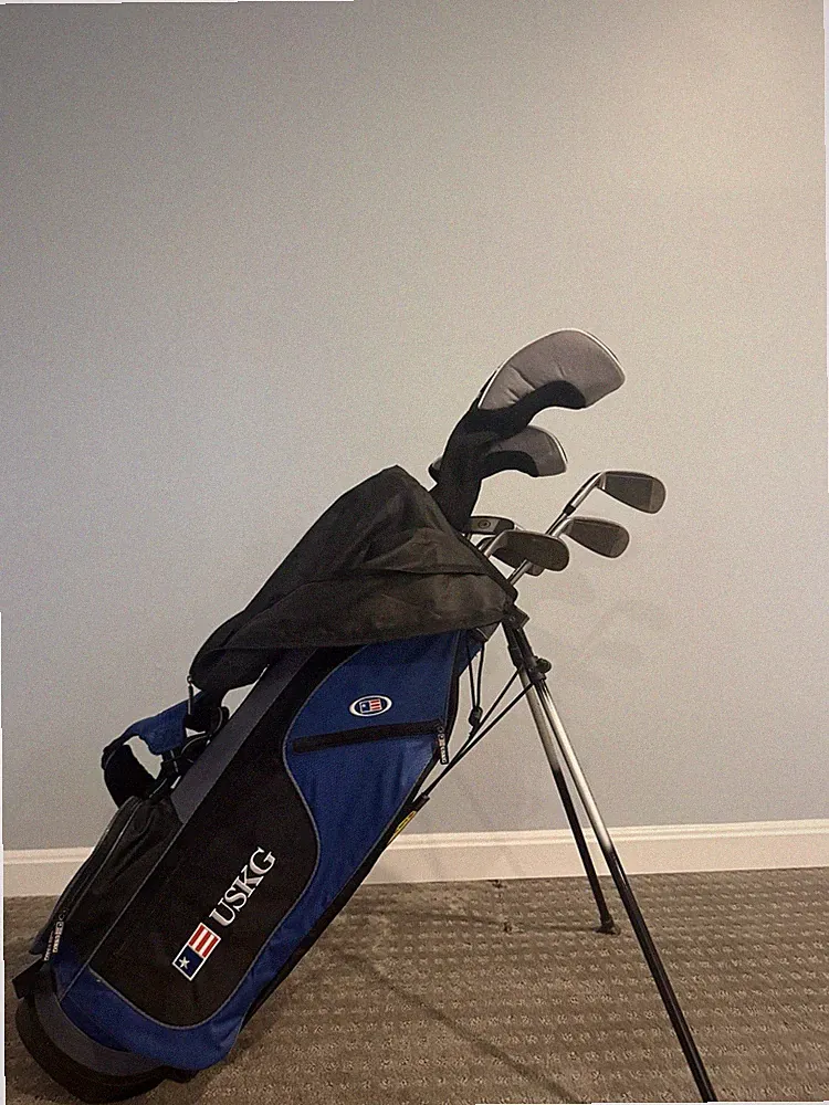 U.S. Kids Golf Ultralight 5-Club Junior Complete Set RH Graphite Stand Bag
