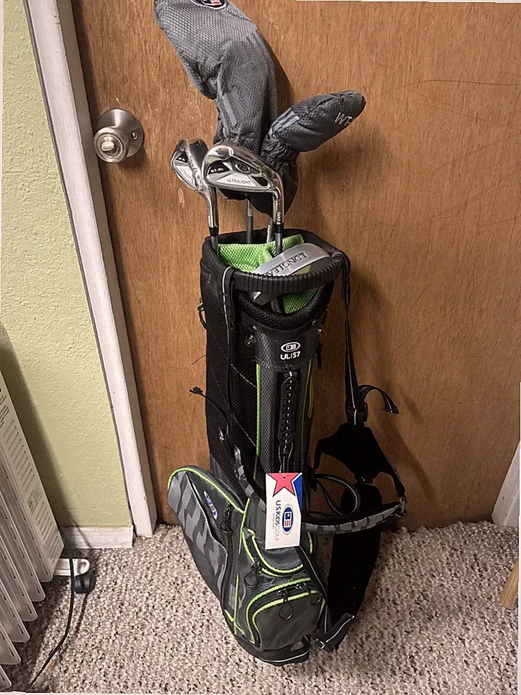 U. S. KIDS GOLF Ultralight WT-15 Club Set With NEW UL57 Golf Bag