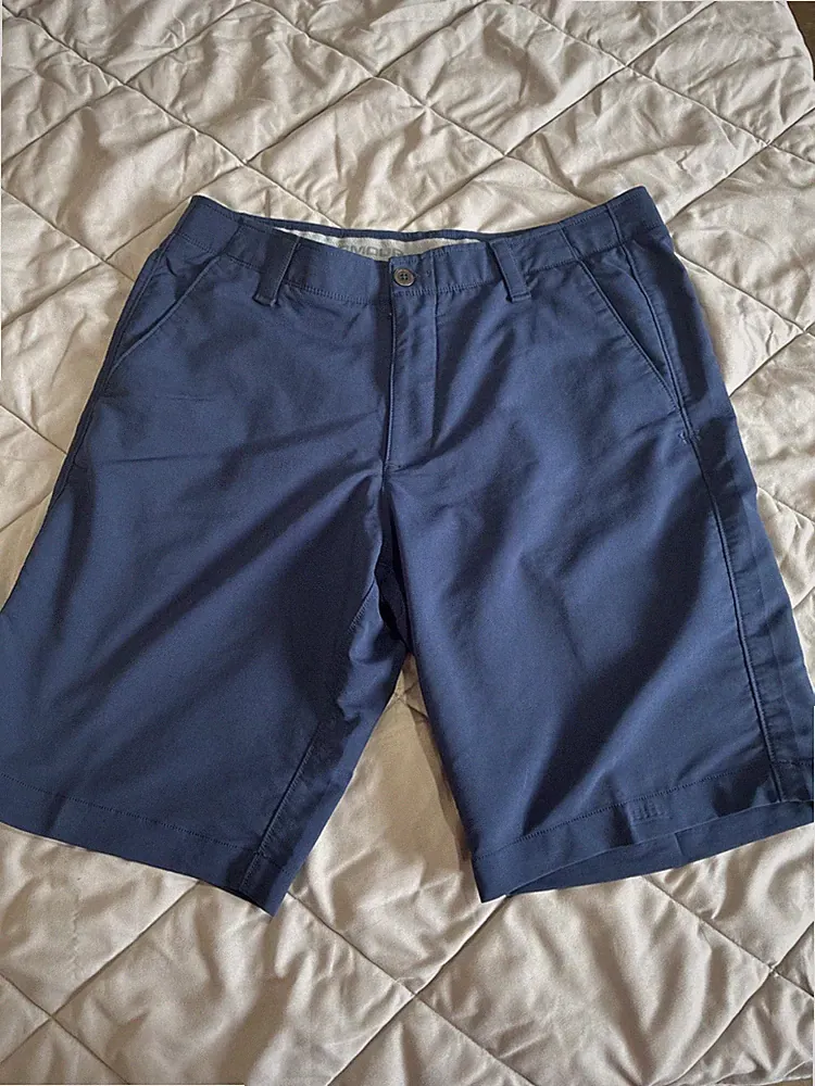 Under Armor Men’s HeatGear Shorts Size 34