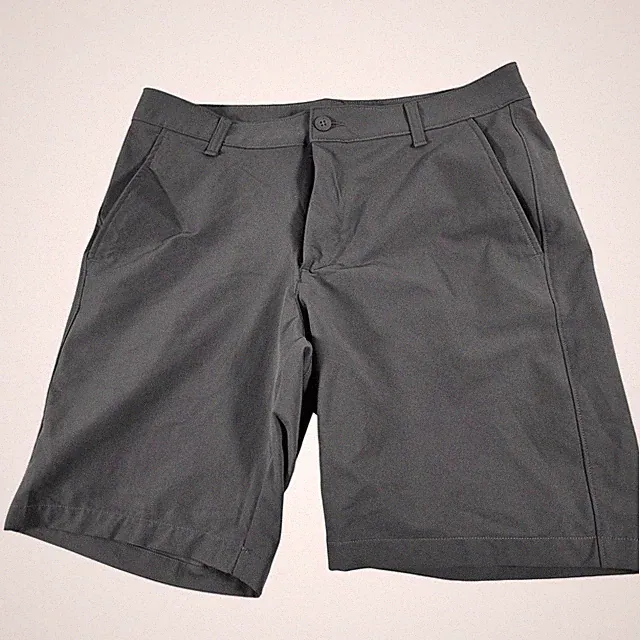 Under Armour Mens Golf Shorts Dark Gray Size 34 Performance Flat Front Casual