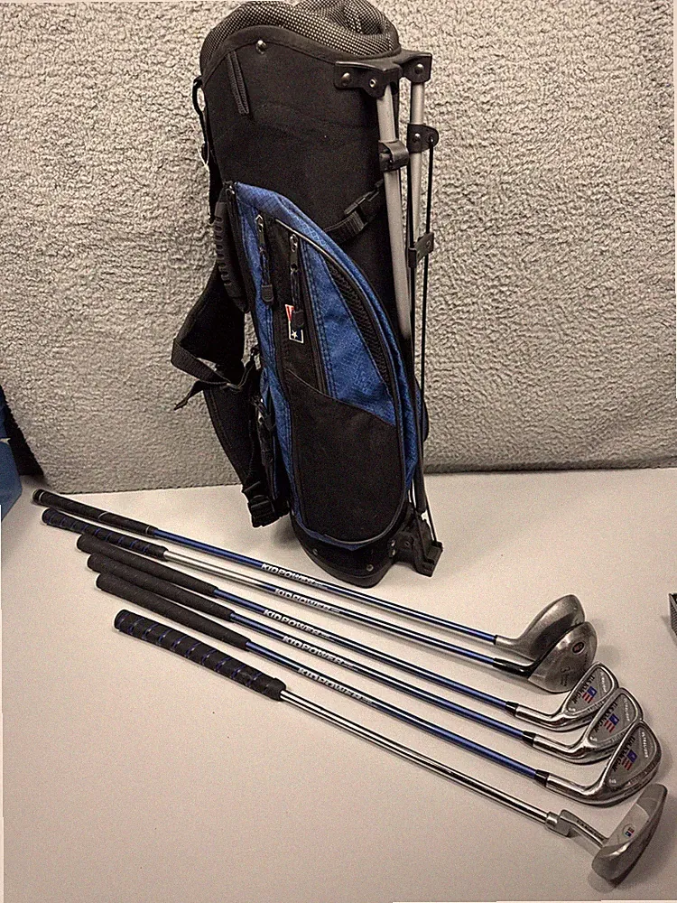 US Kids Golf Set 6 Clubs UltraLight Stand Bag