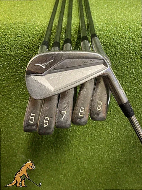 Used RH Mizuno JPX 919 Tour Iron Set 4 Iron-9 Iron Dynamic Gold X100 Extra Stiff
