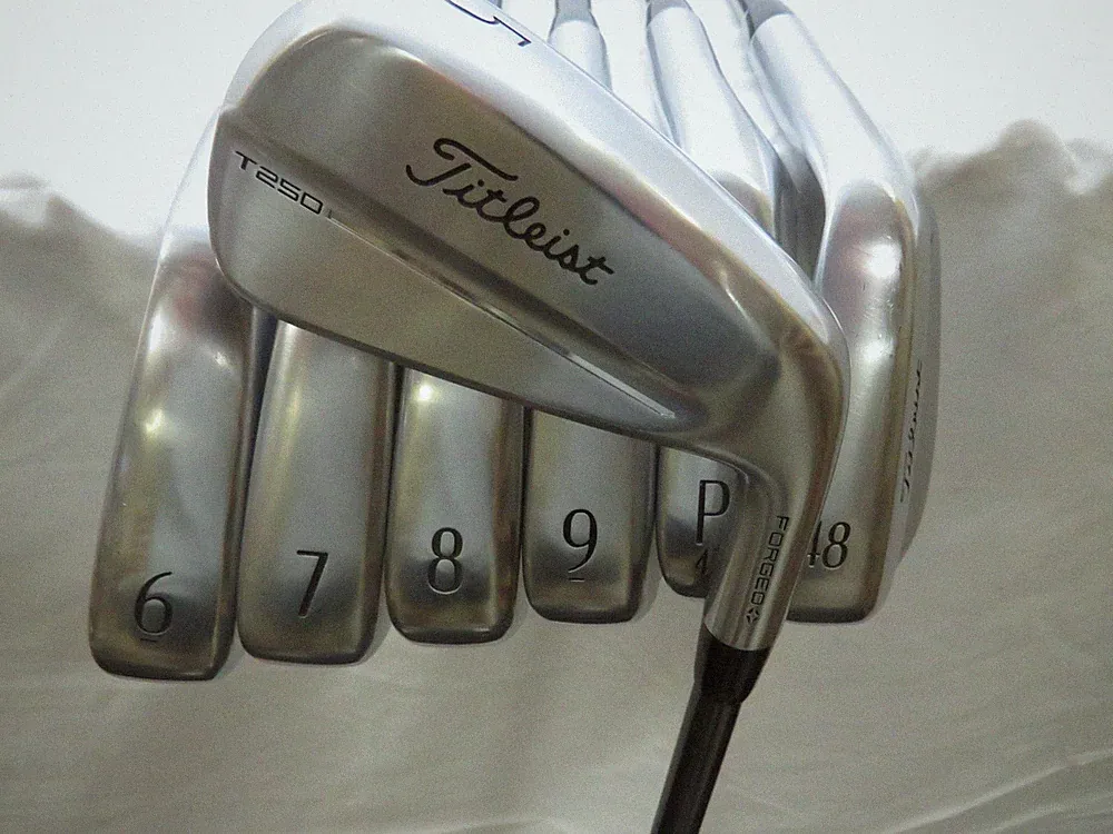 Used Titleist T250 Forged Iron Set 5-PW,48* MMT 85g Regular Flex Graphite Shafts