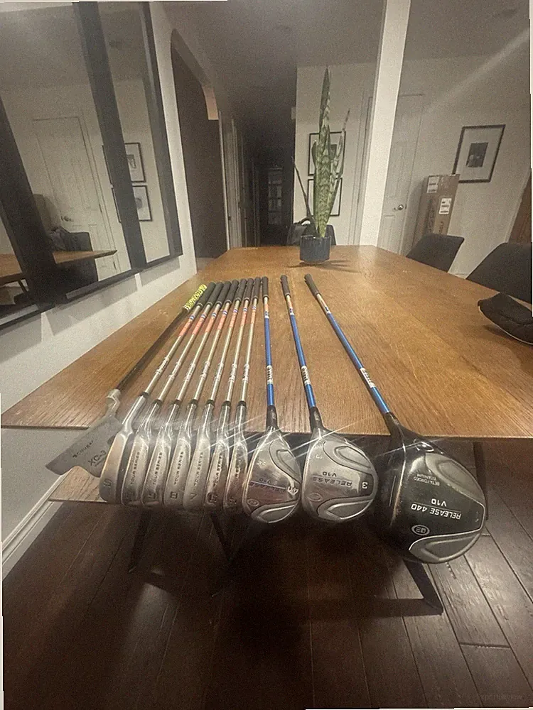 USKG Kids Golf Set RH V10 TS-51 Tour Series 11 Clubs+Bag & Matching Head Covers