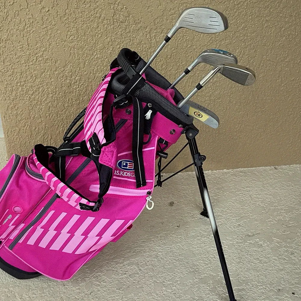 USKG US Kids Golf DV2 WT-20u UltraLight RH UL48 Junior 4 Blue Club Set, Pink Bag