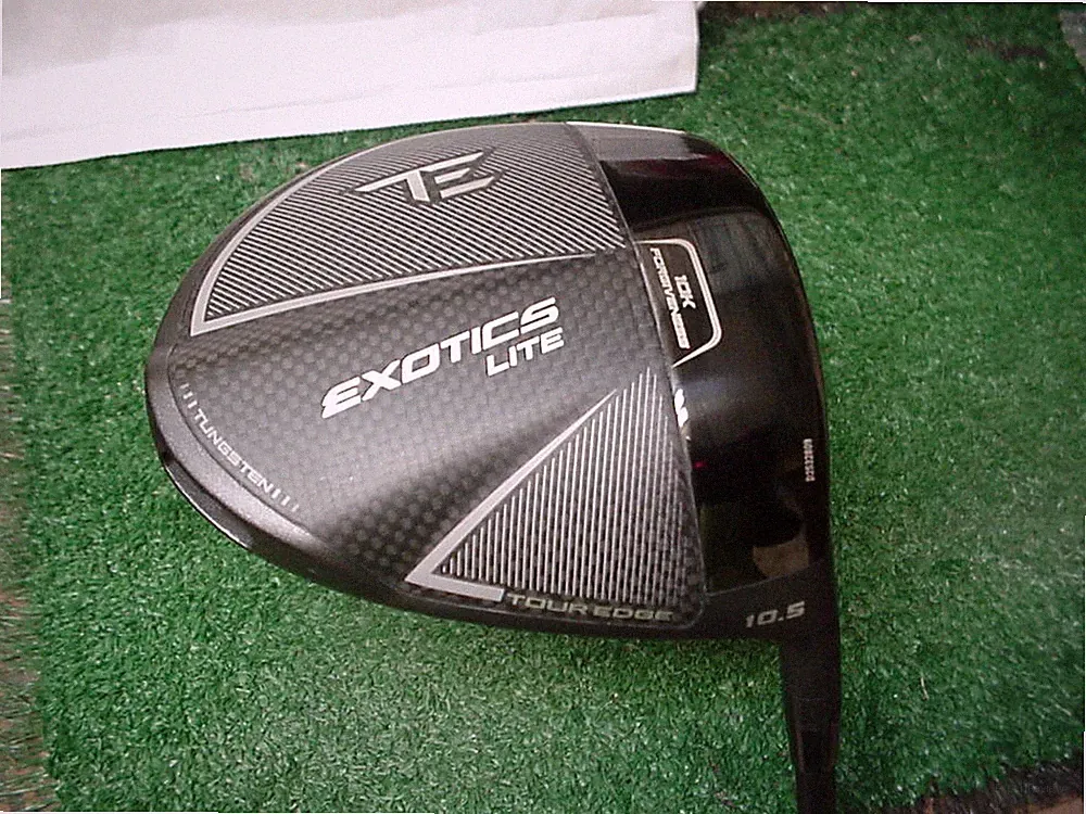 Very Nice Tour Edge Exotics Lite 10.5 degree Driver Fujikura Ventus 4-A Senior