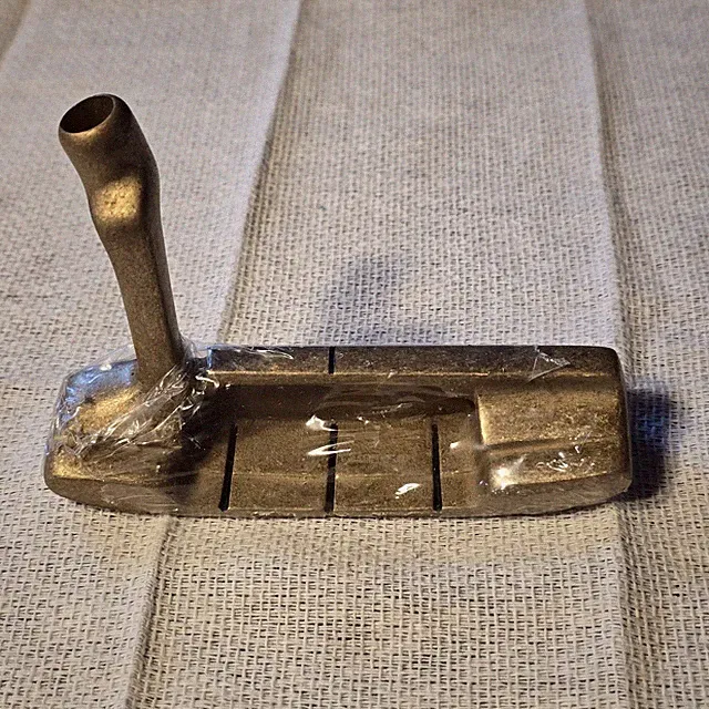 Vintage Brass Tone Putter Head