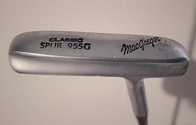 Vintage MacGregor Classic Spur 955G Right Hand Blade Putter 34" Golf Pride Grip