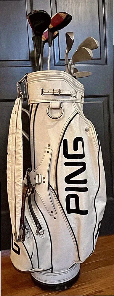 Vtg Set Ping Golf Clubs (4-W Red Eye Irons, 4 Woods, Putter) + White Leather Bag