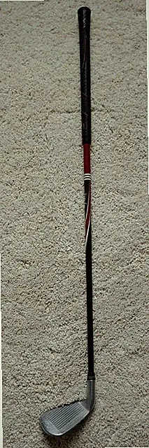 WALTER HAGEN JR SERIES II YOUTH SAND WEDGE - 28" LONG -for child around 48" tall