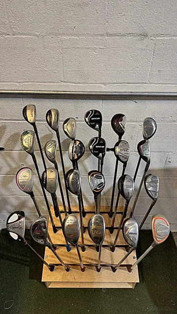 Wholesale Lot of 40 Golf Clubs - Assorted Hybrids