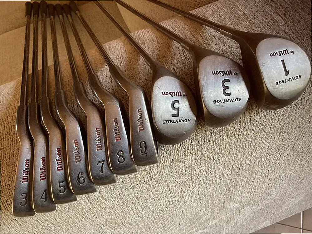 Wilson Advantage Men’s Right Handed Golf Set - Woods (1-3-5) & Irons (3-9)