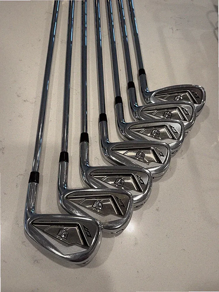 Wilson D7 Forged Iron Set 4-PW; KBS $Taper 100 Stiff