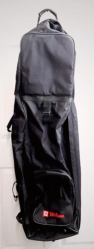 WILSON Golf Club Travel Luggage Flight Bag with Wheels Black Handle Wheeled