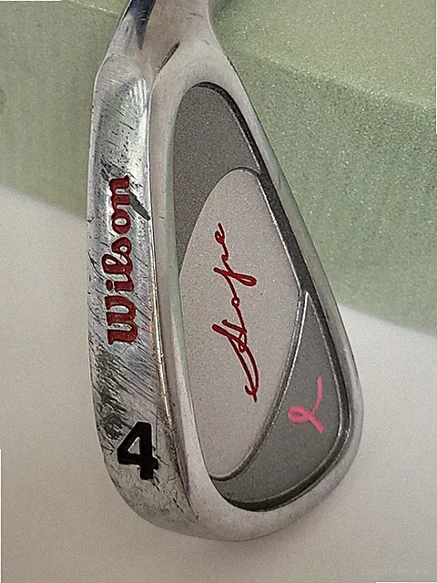 Wilson Hope Oversize RH 4 Iron with Graphite Shaft & Ladies Flex