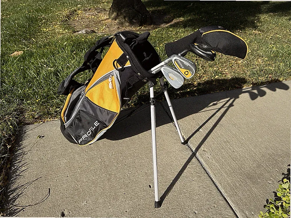 Wilson Junior Profile JGI 6 Piece Golf Club Set With Bag Stand, Left Hand