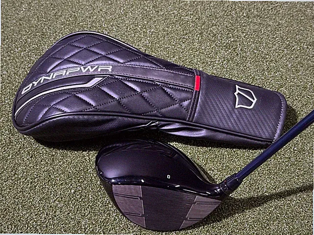 WILSON MAX DYNAPWR 10.5º DRIVER "FUJIKURA VENTUS BLUE TR 5R" USED W/ HEADCOVER