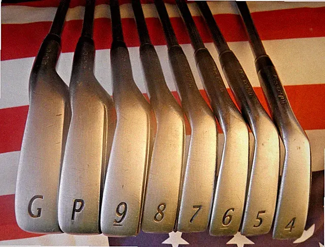 Wilson Staff CI9 Control Iron Set 4-PW + GW Regular Flex Steel Shafts EXCELLENT