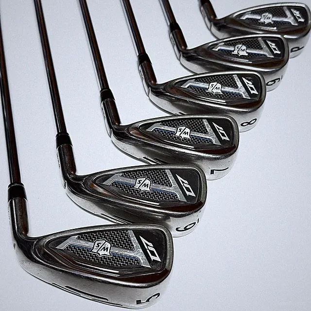 Wilson Staff D7 Iron Set 5-9, PW Right Handed Regular Flex Steel Shafts