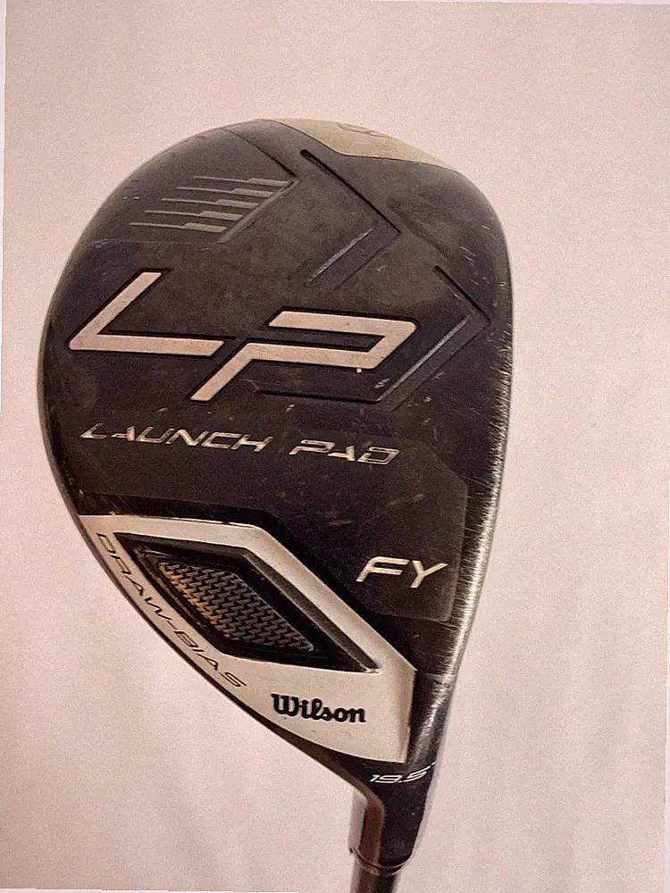 Wilson Staff Launch Pad 3-Hybrid 19.5* With Helium Regular Graphite Shaft