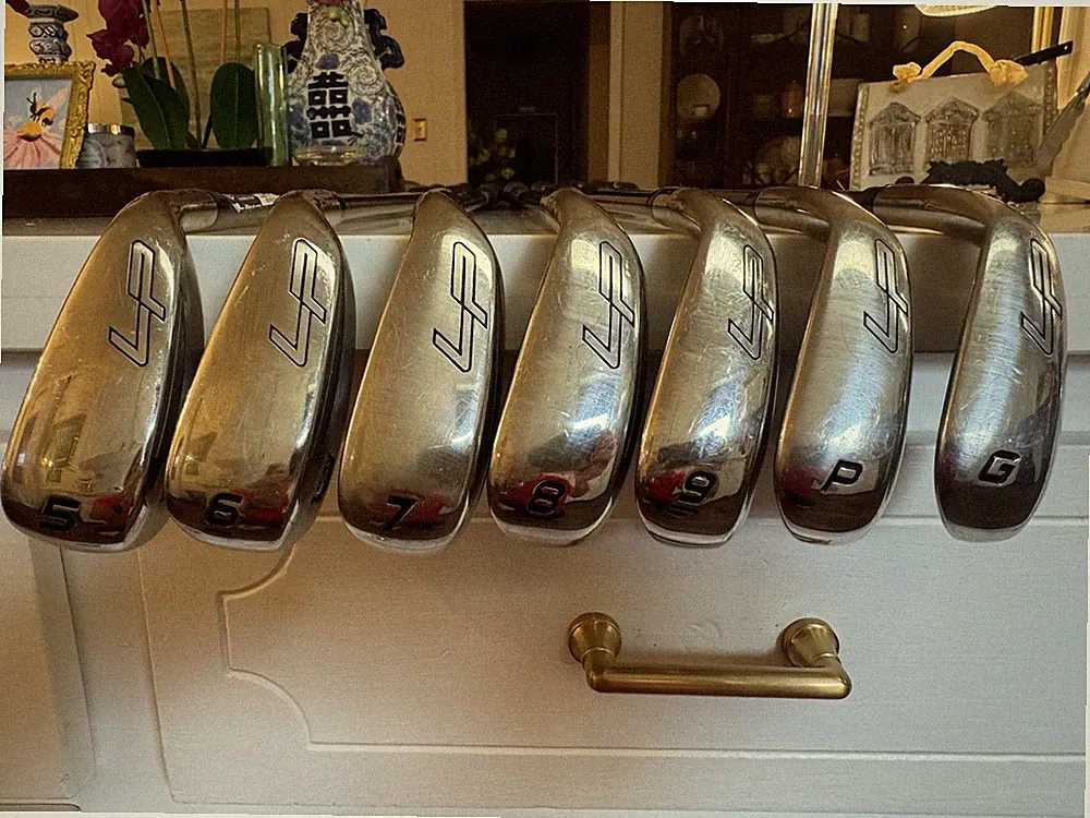 Wilson Staff Launchpad 2 Irons 5-GW