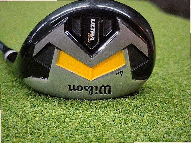 Wilson Ultra BLK 4 Hybrid Steel Shaft Right Hand - Original Grip