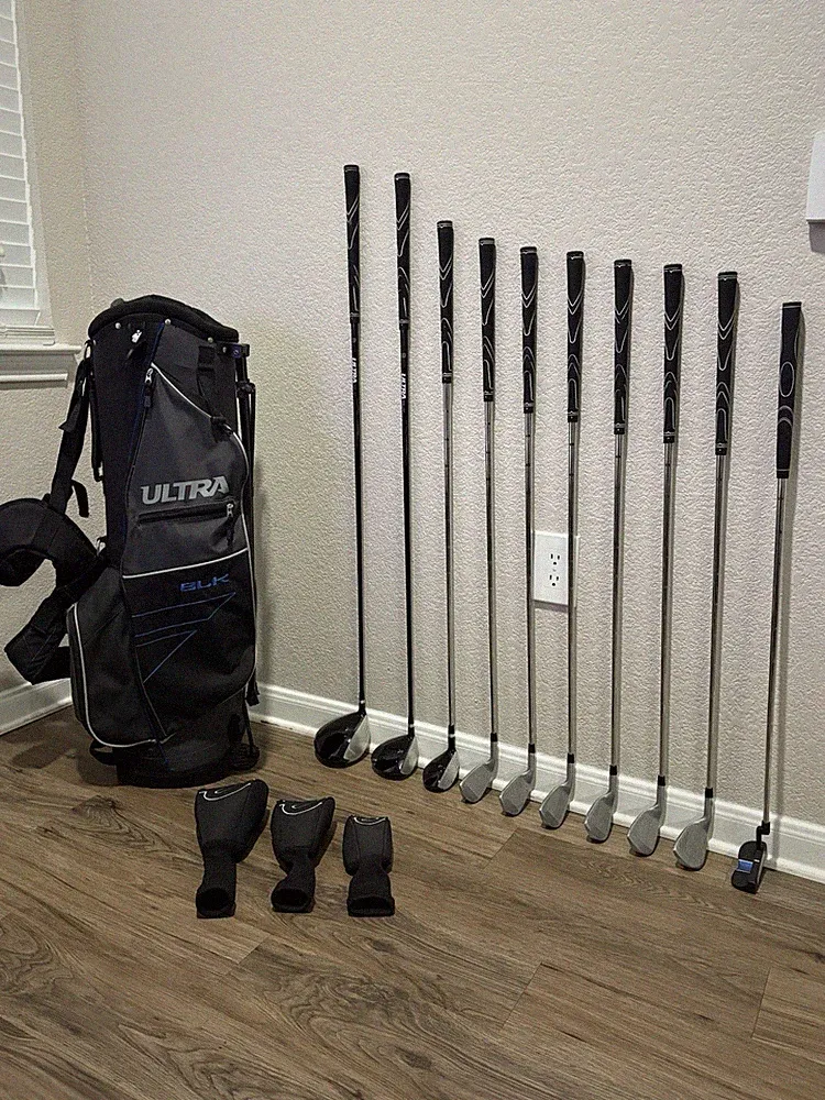 Wilson Ultra BLK Golf Club Set 10pc 5-PW, Driver, 3W, 4H, Putter w/ Bag RH
