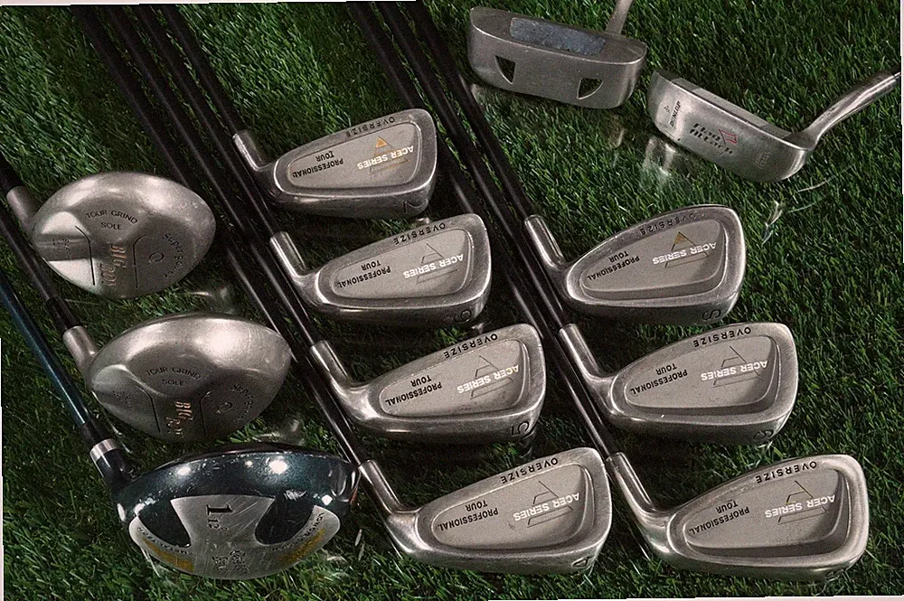 Women's 12Pc. Golf Starter Set Acer, Golden Bear, Big Boy, Putter, Chipper RH