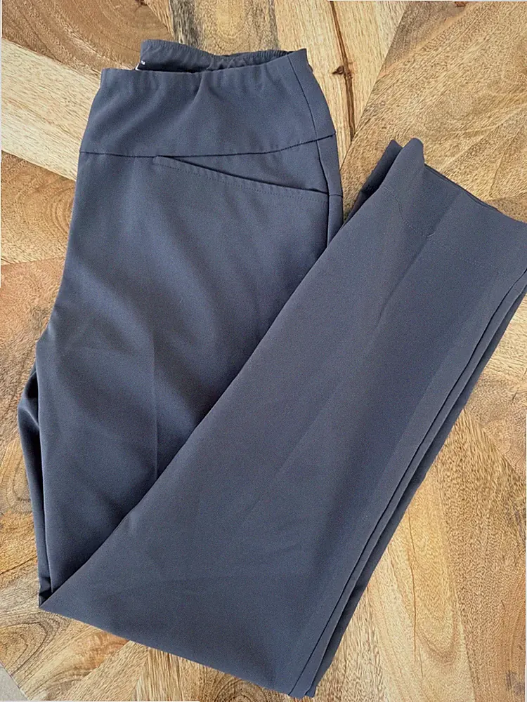 WOMEN'S IBKUL GOLF PANTS, CAPRIS / NWT / SIZE 4