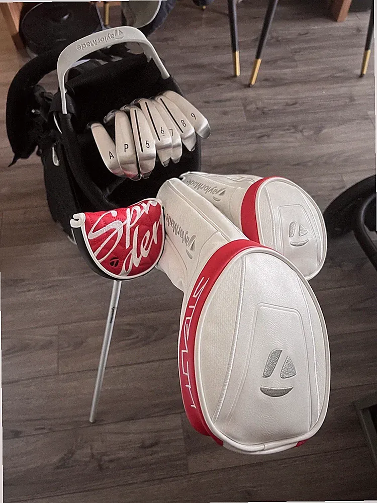 Women’s Taylormade Golf Set