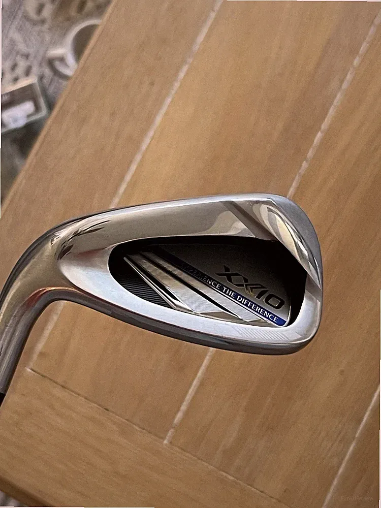 XX 10 - 7 Iron, MP 1100 Stiff Flex Graphite Shaft LH XXIO